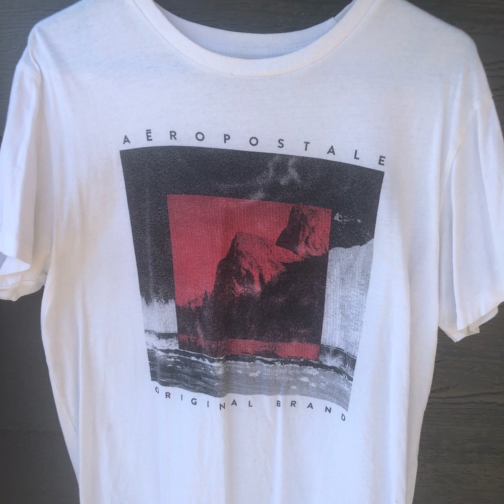 Men’s medium areopostal tee
